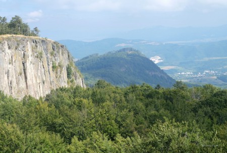 BIELY KAMEŇ 1136m.n.m.  /VTÁČNIK/